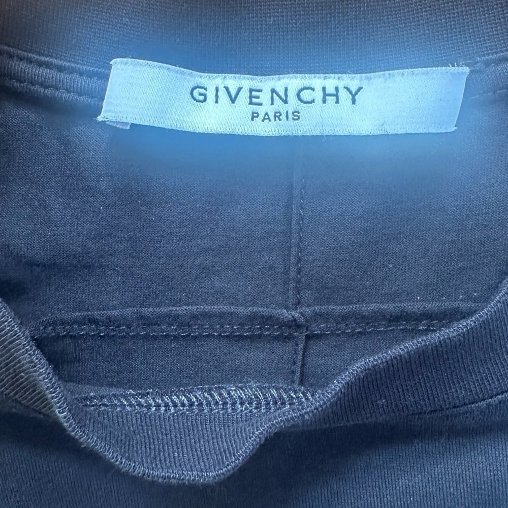 Givenchy X Bambi Disney Short Sleeve Black T Shirt Bambi Graphic Size XS EUC - Picture 8 of 8